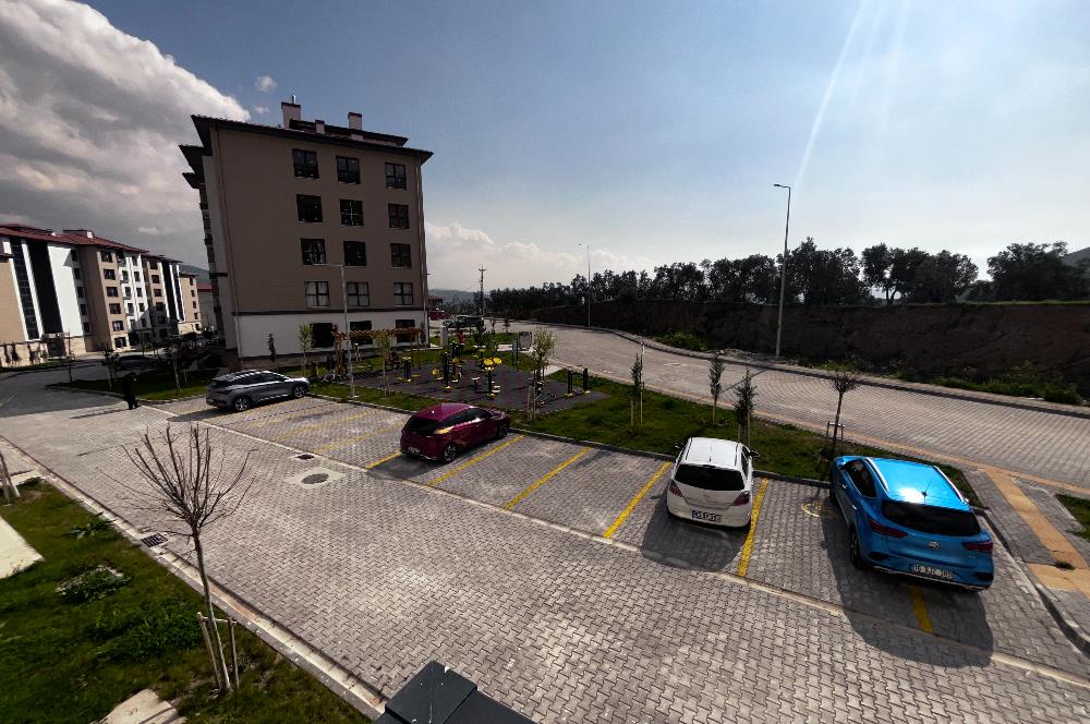 Gemlik Cihatlı TOKİ'de Kiralık 2+1 Batı Cephe Daire