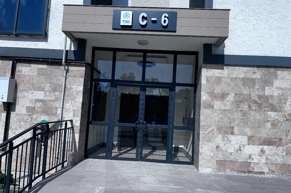 Gemlik Cihatlı TOKİ'de Kiralık 2+1 Batı Cephe Daire