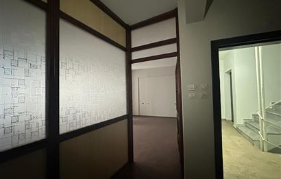 CENTURY 21 UZMAN DAN MERKEZ KONUMLU KİRALIK OFİS ve OFİSLER