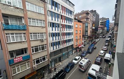 CENTURY 21 UZMAN DAN MERKEZ KONUMLU KİRALIK OFİS ve OFİSLER