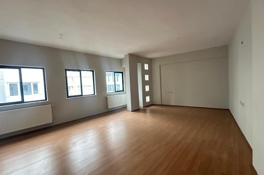 CENTURY 21 UZMAN DAN MERKEZ KONUMLU KİRALIK OFİS ve OFİSLER