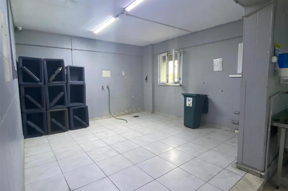 Ferhatpaşa Cadde Üzeri Depolamaya Uygun Kiralık İşyeri