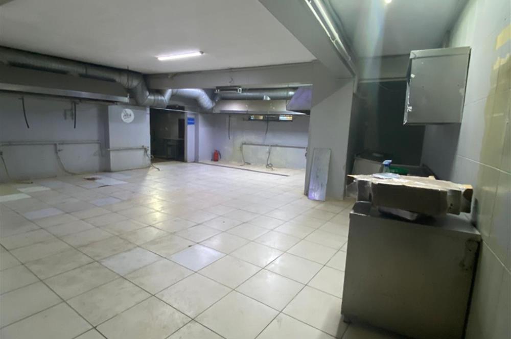 Ferhatpaşa Cadde Üzeri Depolamaya Uygun Kiralık İşyeri