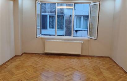 ATATÜRK MAHALLESİNDE İÇİ YAPILMIŞ 3+1 GENİŞ DAİRE