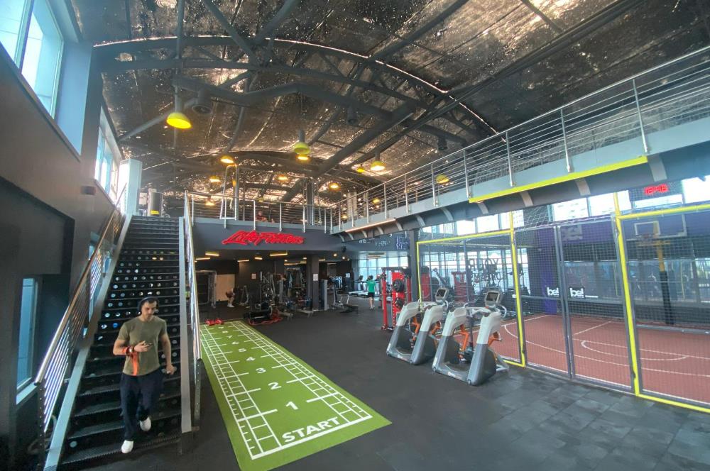 Bankadan Satılık Spor Salonu Kiracılı AVM Katı