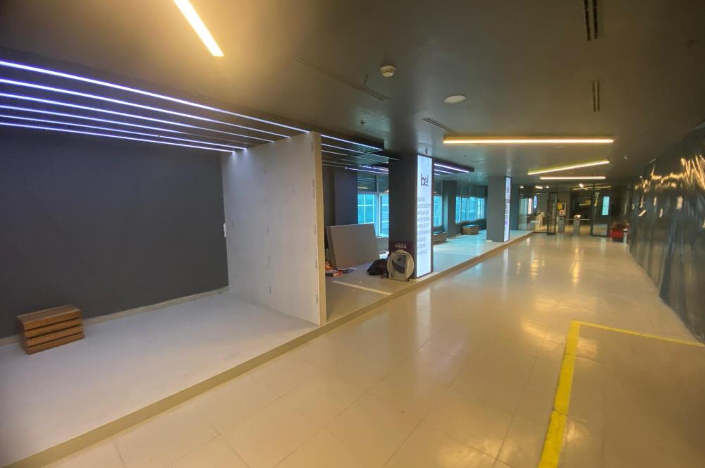 Bankadan Satılık Spor Salonu Kiracılı AVM Katı