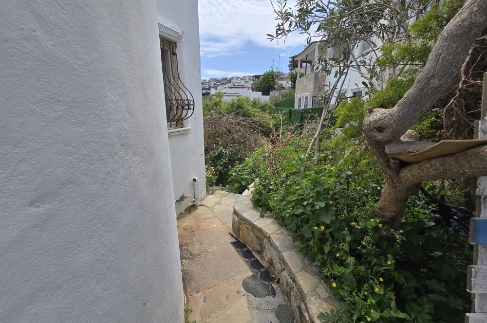 Bodrum Gümüşlükte Kiralık 2+1 Havuzlu Dubleks Müstakil Ev