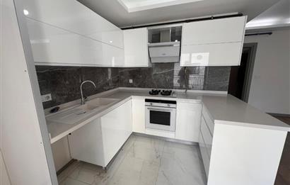 Gaziemir Ulka Beyaz Sitesi Kiralık 3+1 Bahçeli Daire