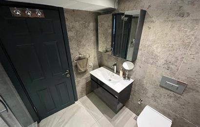 Zekeriyaköy Yaprak Mahallesi'nde Köşe Konumlu Satılık Konak 