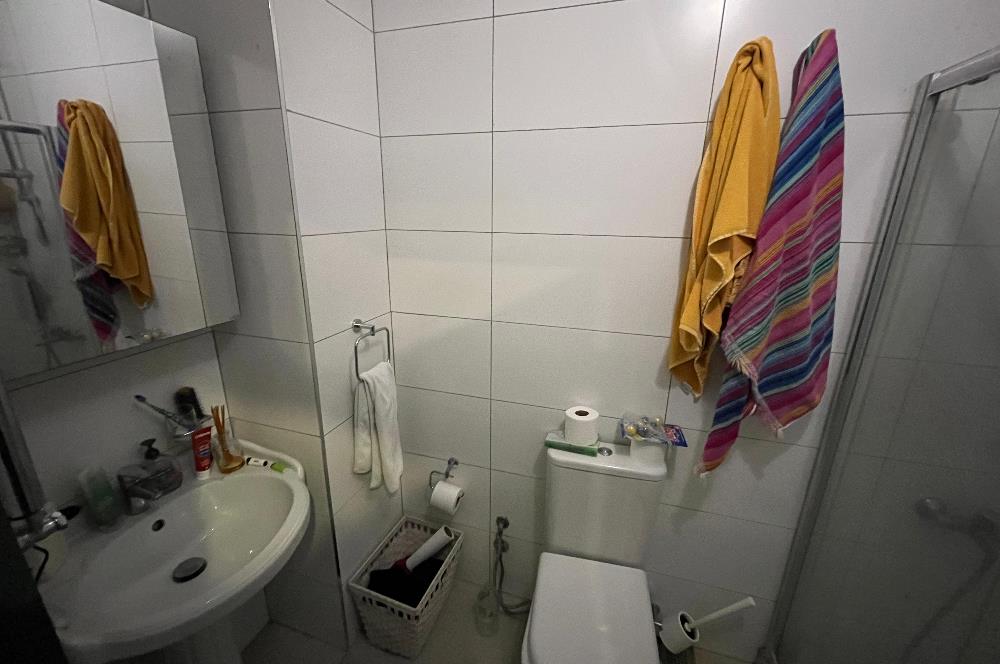 Zekeriyaköy Yaprak Mahallesi'nde Köşe Konumlu Satılık Konak 