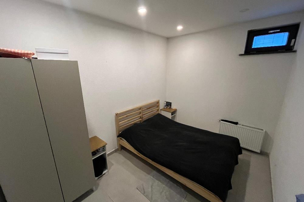 Zekeriyaköy Yaprak Mahallesi'nde Köşe Konumlu Satılık Konak 