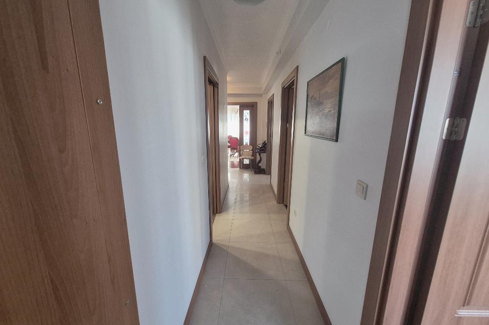 Suadiye'de Cadde'ye Marmaray'a Yakın, Bakımlı 3+1 Kiralık Daire