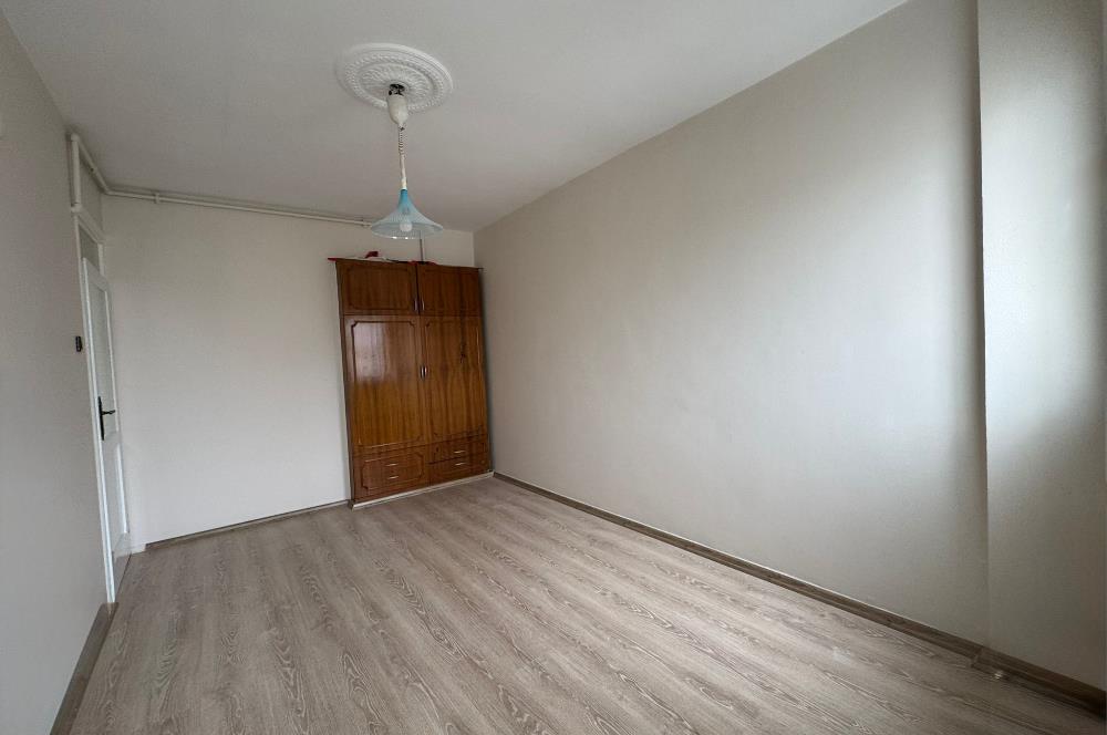 Bostalı'da Uğur Mumcu Parkı'nın yanında 3+1 Kiralık Daire