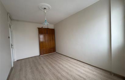 Bostalı'da Uğur Mumcu Parkı'nın yanında 3+1 Kiralık Daire