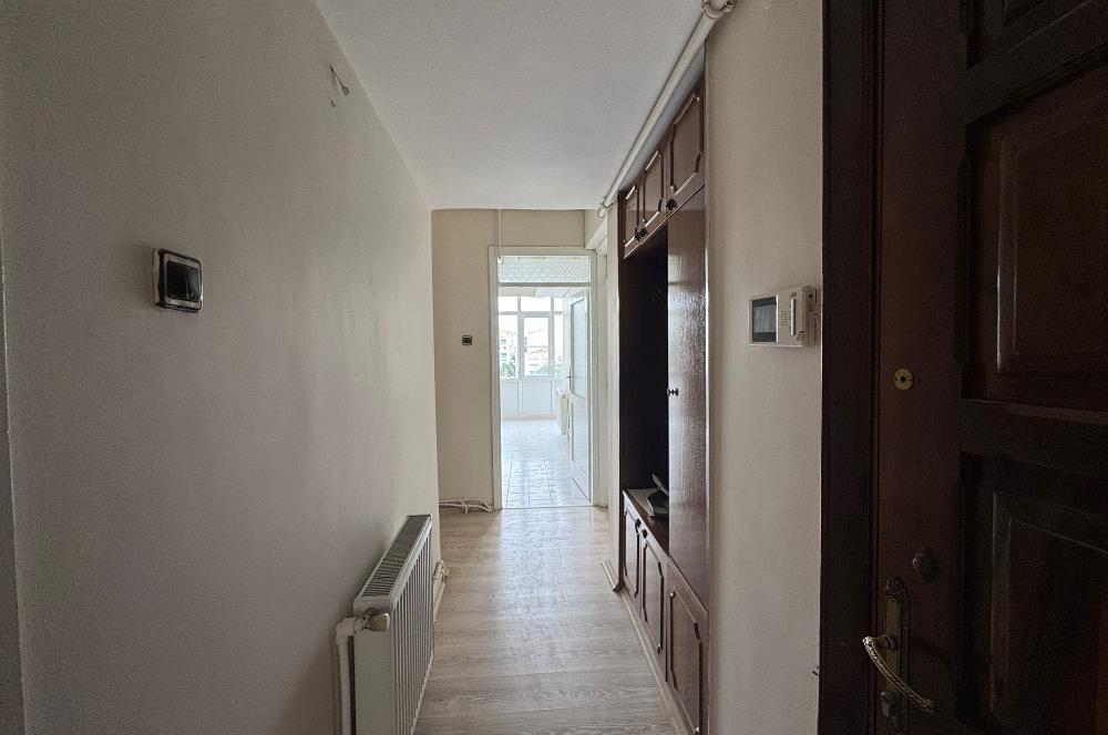 Bostalı'da Uğur Mumcu Parkı'nın yanında 3+1 Kiralık Daire