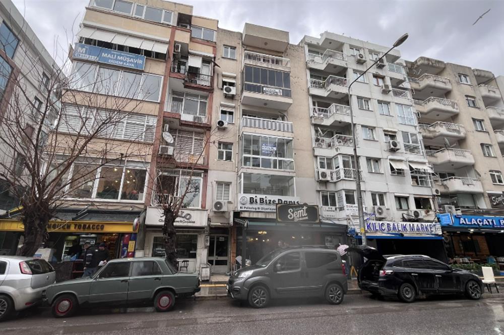 Bostanlı Cemal Gürsel Caddesinde 3+1 Kiralık İş Yeri