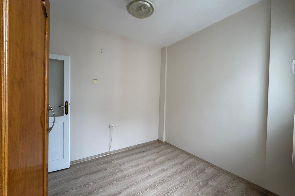 Bostalı'da Uğur Mumcu Parkı'nın yanında 3+1 Kiralık Daire