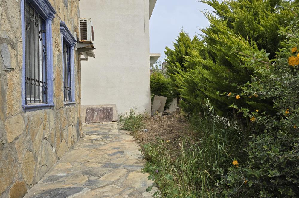 Bodrum Gümüşlükte Satılık 2+1 Havuzlu Dubleks Daire