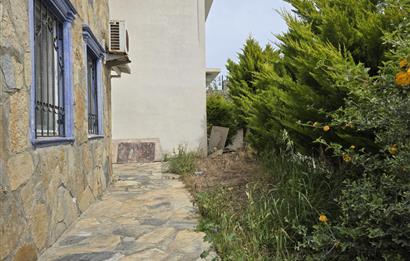 Bodrum Gümüşlükte Satılık 2+1 Havuzlu Dubleks Daire