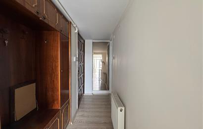 Bostalı'da Uğur Mumcu Parkı'nın yanında 3+1 Kiralık Daire
