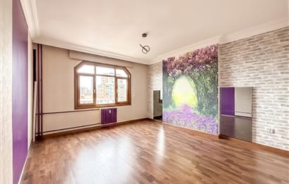 KOZYATAĞI IŞIKLAR1 SİTESİNDE 12. KAT, ADALAR MANZARALI BOŞ 3+1 DAİRE