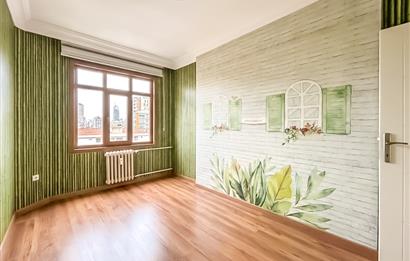 KOZYATAĞI IŞIKLAR1 SİTESİNDE 12. KAT, ADALAR MANZARALI BOŞ 3+1 DAİRE