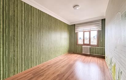 KOZYATAĞI IŞIKLAR1 SİTESİNDE 12. KAT, ADALAR MANZARALI BOŞ 3+1 DAİRE