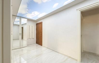 KOZYATAĞI IŞIKLAR1 SİTESİNDE 12. KAT, ADALAR MANZARALI BOŞ 3+1 DAİRE