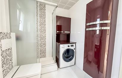 KOZYATAĞI IŞIKLAR1 SİTESİNDE 12. KAT, ADALAR MANZARALI BOŞ 3+1 DAİRE