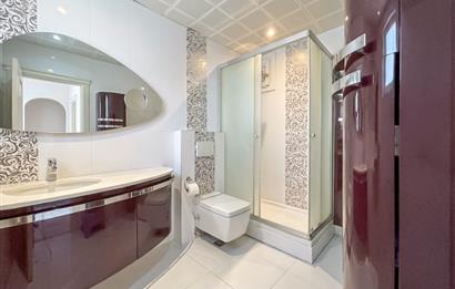 KOZYATAĞI IŞIKLAR1 SİTESİNDE 12. KAT, ADALAR MANZARALI BOŞ 3+1 DAİRE