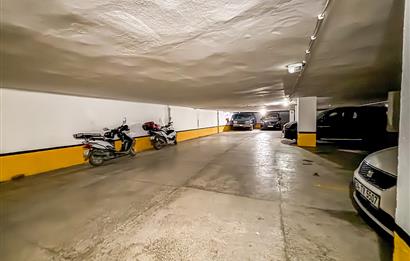 KOZYATAĞI IŞIKLAR1 SİTESİNDE 12. KAT, ADALAR MANZARALI BOŞ 3+1 DAİRE