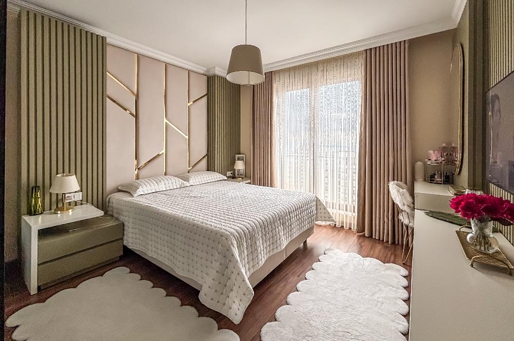 KOZYATAĞI ŞAKACI SOKAKTA, 12. KAT, ADALAR MANZARALI 4+1 DAİRE