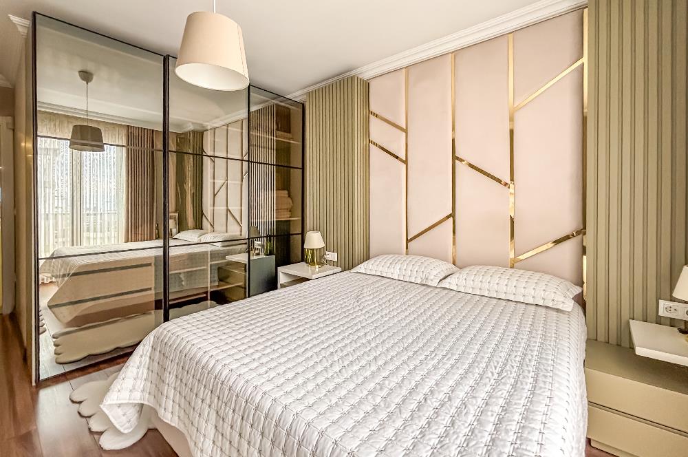 KOZYATAĞI ŞAKACI SOKAKTA, 12. KAT, ADALAR MANZARALI 4+1 DAİRE