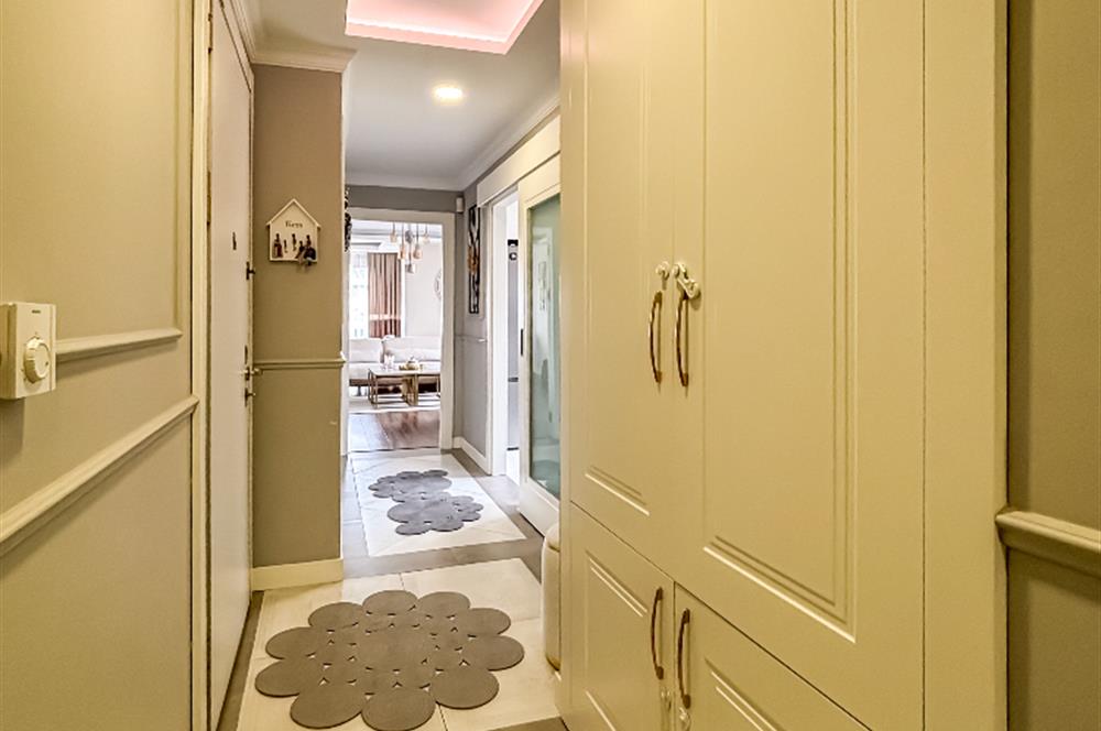 KOZYATAĞI ŞAKACI SOKAKTA, 12. KAT, ADALAR MANZARALI 4+1 DAİRE