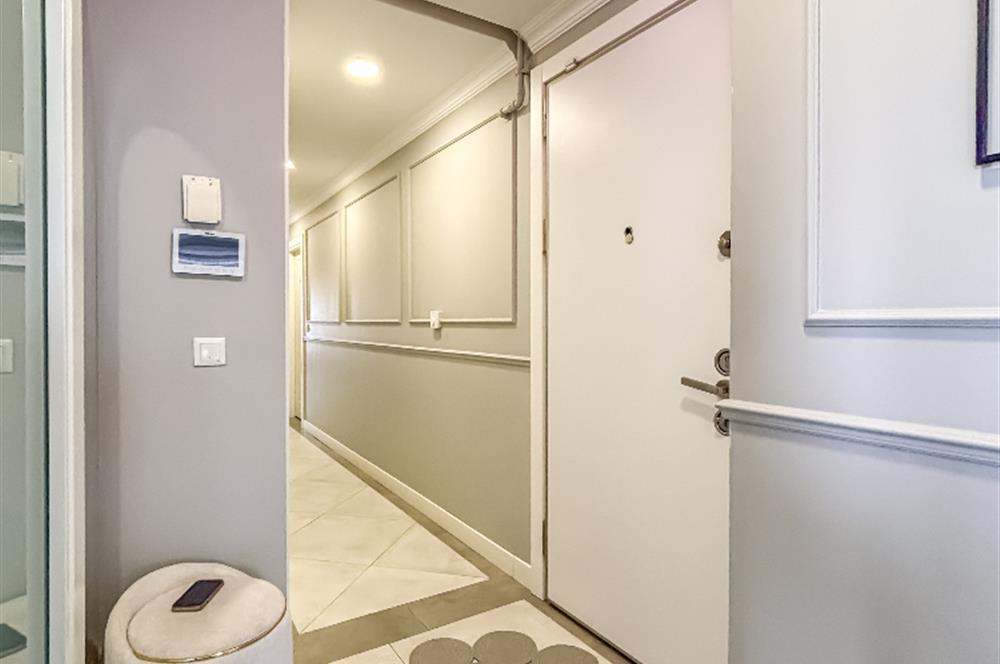 KOZYATAĞI ŞAKACI SOKAKTA, 12. KAT, ADALAR MANZARALI 4+1 DAİRE