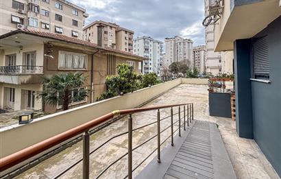 KOZYATAĞI ŞAKACI SOKAKTA, 12. KAT, ADALAR MANZARALI 4+1 DAİRE