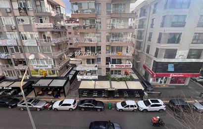 Bostanlı Cemal Gürsel Caddesinde 3+1 Kiralık İş Yeri