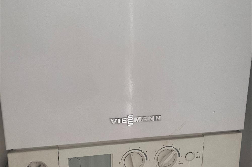 Bostanlı Cemal Gürsel Caddesinde 3+1 Kiralık İş Yeri