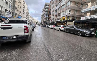 Bostanlı Cemal Gürsel Caddesinde 3+1 Kiralık İş Yeri