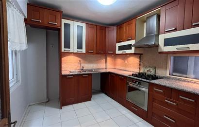 Bostanlı Cemal Gürsel Caddesinde 3+1 Kiralık İş Yeri