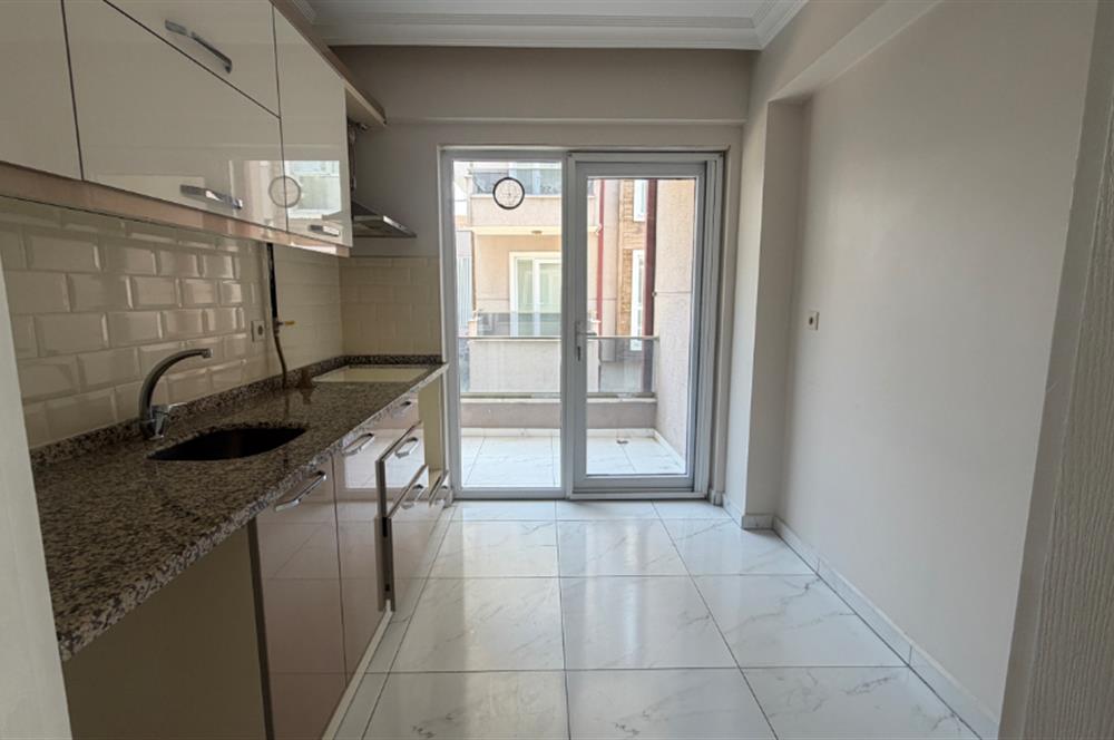 Erenler'de Kiralık 2+1 Güney Cephe Daire