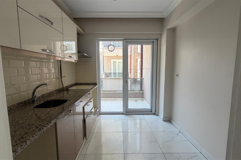 Erenler'de Kiralık 2+1 Güney Cephe Daire