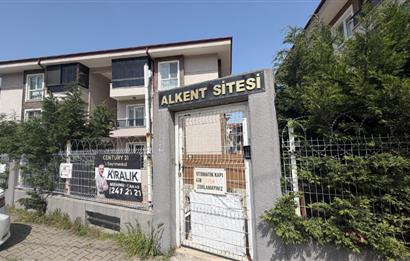 Erenler'de Kiralık 2+1 Güney Cephe Daire