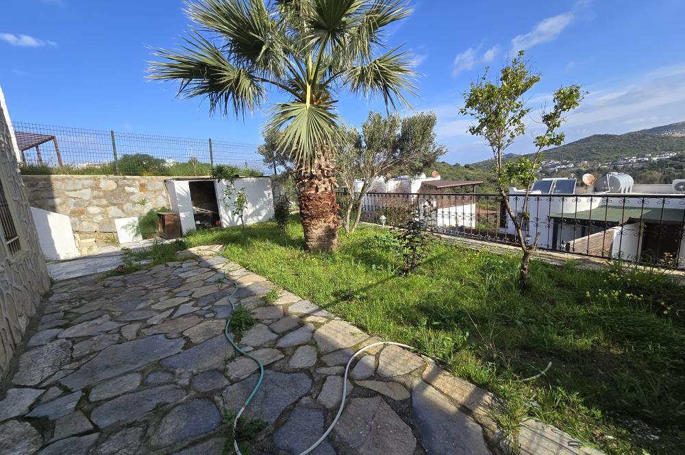  Bodrum Gümüşlük Bahçeli Kısmi Deniz Manzaralı Bahçeli Müstakil Ev