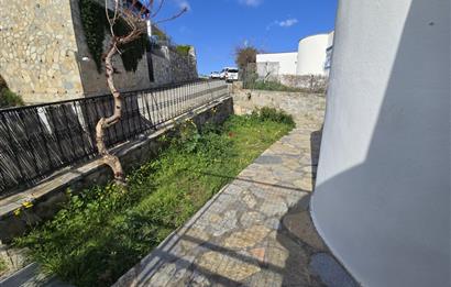  Bodrum Gümüşlük Bahçeli Kısmi Deniz Manzaralı Bahçeli Müstakil Ev