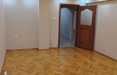 ATATÜRK MAHALLESİNDE İÇİ YAPILMIŞ 3+1 GENİŞ DAİRE