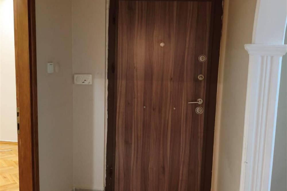 ATATÜRK MAHALLESİNDE İÇİ YAPILMIŞ 3+1 GENİŞ DAİRE