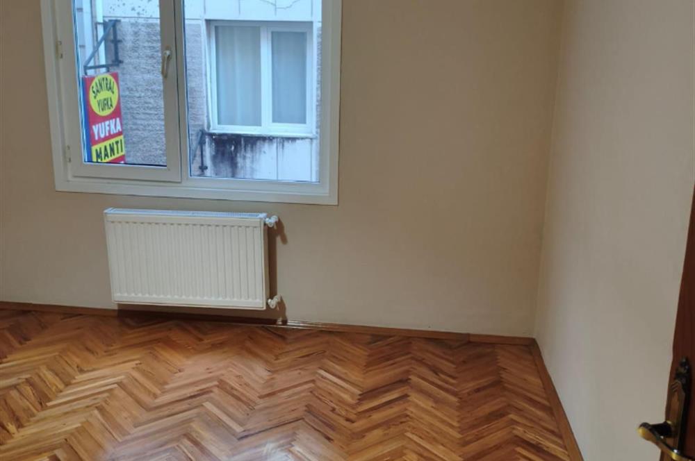 ATATÜRK MAHALLESİNDE İÇİ YAPILMIŞ 3+1 GENİŞ DAİRE