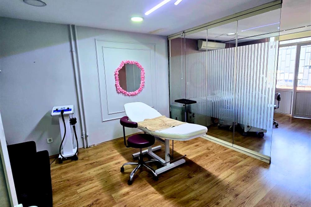 BEYOĞLU CUMHURİYET CADDESİNDE 5+1 KİRALIK İŞ YERİ