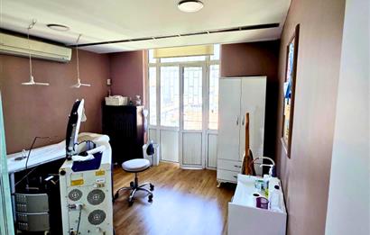 BEYOĞLU CUMHURİYET CADDESİNDE 5+1 KİRALIK İŞ YERİ